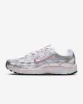 W NIKE P-6000