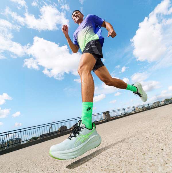 GEL-NIMBUS 28 - Bild 1